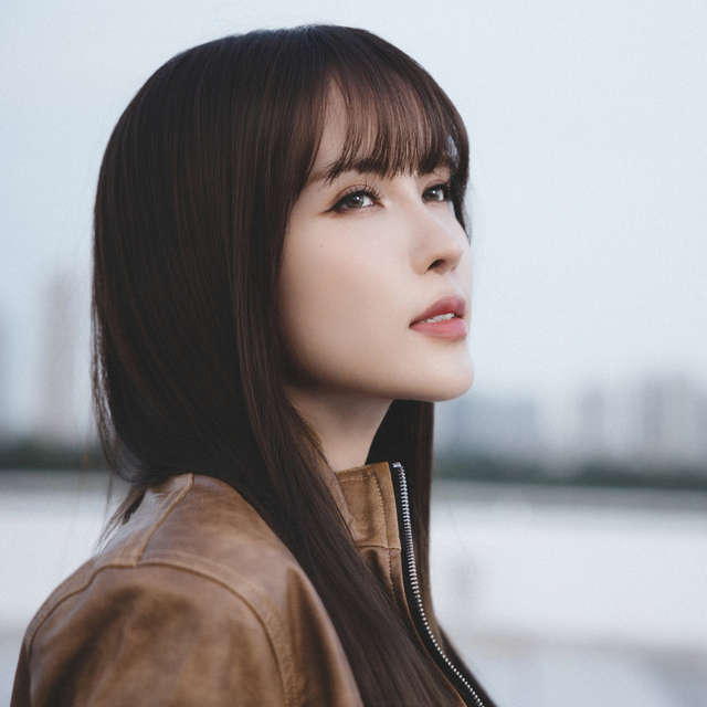 Thiều Bảo Trâm bên trai lạ, bị chê “lụy tình”- Ảnh 4.