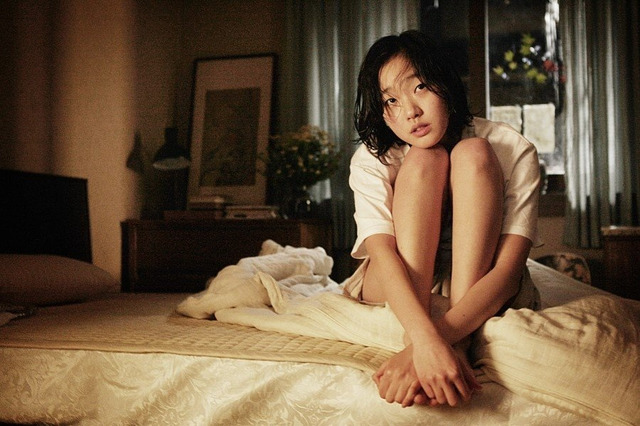 Phim 18+ Hàn Quốc bị cả châu Á lên án: Nữ chính đóng cảnh nóng thật, kém nam chính 53 tuổi mới sốc- Ảnh 1. Phim 18+ Hàn Quốc bị cả châu Á lên án: Nữ chính đóng cảnh nóng thật, kém nam chính 53 tuổi mới sốc- Ảnh 1.