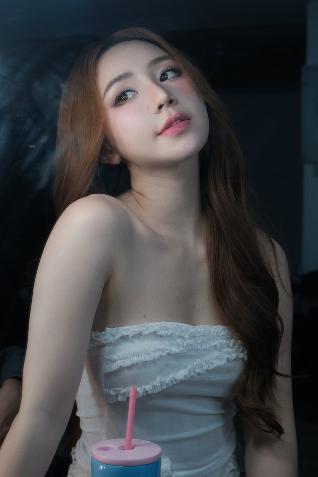 Hot girl sân pickleball diện áo ngủ hờ hững, đăng "tus" hờn dỗi hút view- Ảnh 1.