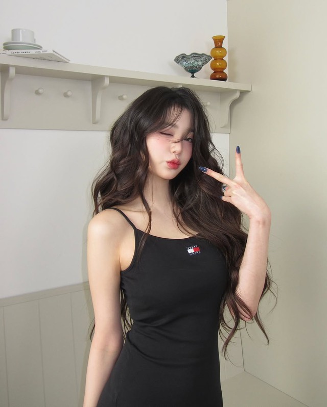 Tuổi 20 của “công chúa Kpop”: Trẻ đẹp giàu, từ bé đã làm center, sự nghiệp lên như diều gặp gió- Ảnh 17.