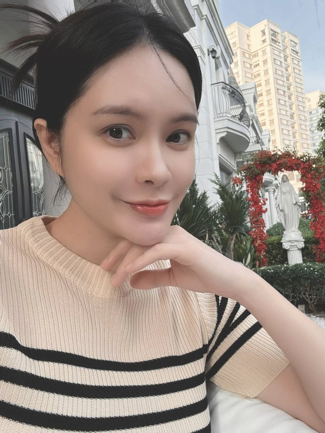 Những ai bị phát hiện gỡ giỏ hàng, "ở ẩn" sau thời gian livestream kiếm bộn tiền?- Ảnh 4. Những ai bị phát hiện gỡ giỏ hàng, "ở ẩn" sau thời gian livestream kiếm bộn tiền?- Ảnh 4.