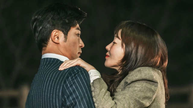 Bộ phim leo top 1 rating cả nước suốt 18 tuần, xem không dứt nổi vì nữ chính diễn hay tê tái- Ảnh 2. Bộ phim leo top 1 rating cả nước suốt 18 tuần, xem không dứt nổi vì nữ chính diễn hay tê tái- Ảnh 2.