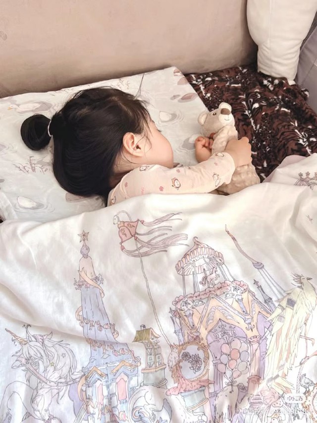 Tư thế ngủ sẽ nói cho bố mẹ biết phần nào tính cách của em bé nhà mình- Ảnh 6. Tư thế ngủ sẽ nói cho bố mẹ biết phần nào tính cách của em bé nhà mình- Ảnh 6.