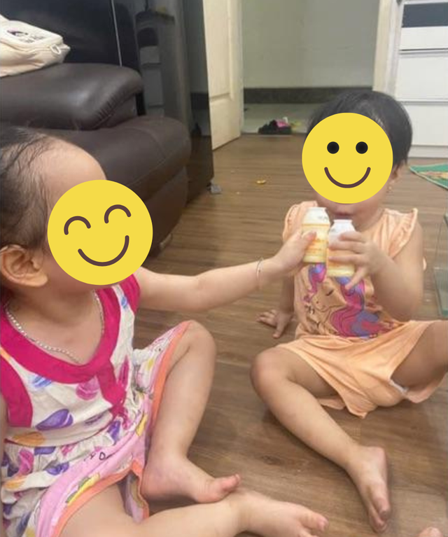 Gửi con cho hàng xóm 30 phút, mẹ Hà Nội nhận lại bức ảnh và tin nhắn "choáng váng"- Ảnh 1.