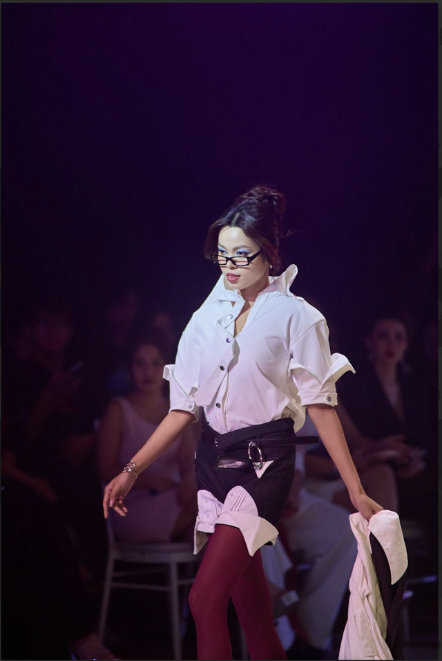 “Chị đẹp” Phạm Quỳnh Anh cuốn hút với visual baby ngọt ngào tại  “Gánh” fashion show- Ảnh 14.