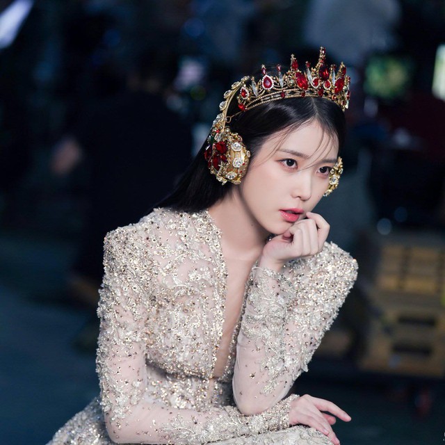 Top 1 solo nữ Kbiz: Rosé hay Jennie đều không thể “chung mâm” với ngôi sao 32 tuổi này?- Ảnh 10. Top 1 solo nữ Kbiz: Rosé hay Jennie đều không thể “chung mâm” với ngôi sao 32 tuổi này?- Ảnh 10.