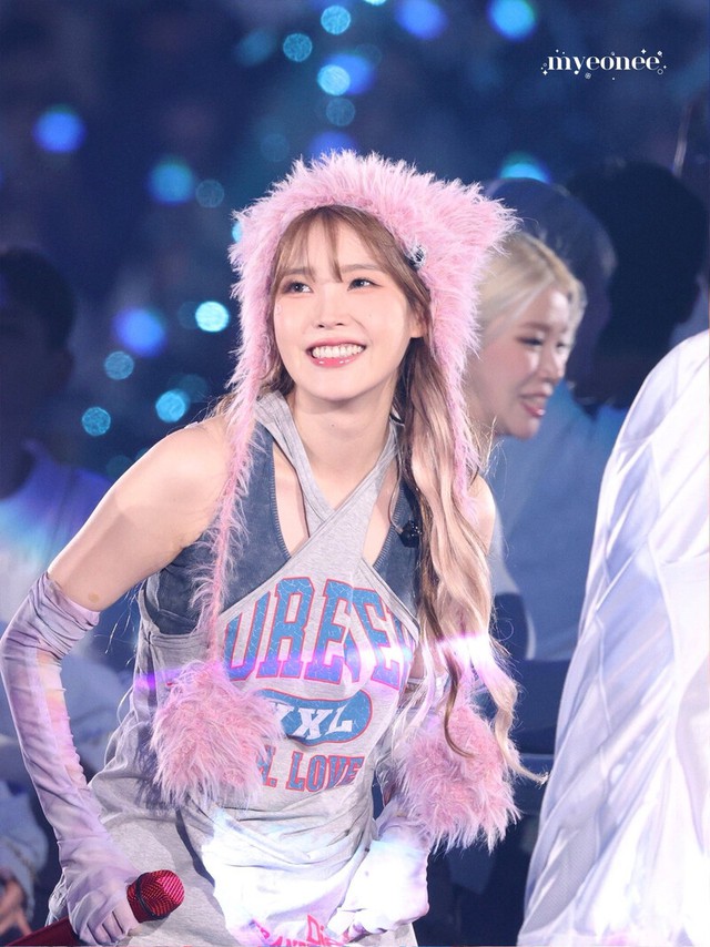 Top 1 solo nữ Kbiz: Rosé hay Jennie đều không thể “chung mâm” với ngôi sao 32 tuổi này?- Ảnh 11. Top 1 solo nữ Kbiz: Rosé hay Jennie đều không thể “chung mâm” với ngôi sao 32 tuổi này?- Ảnh 11.