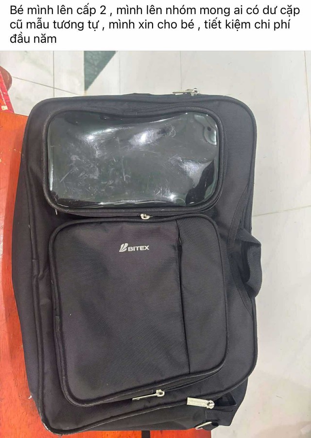 Xin balo cũ cho con đi học, bị nói "đầu năm nên mua mới", bà mẹ TP.HCM gửi 1 bức ảnh ai nấy chạnh lòng- Ảnh 1.
