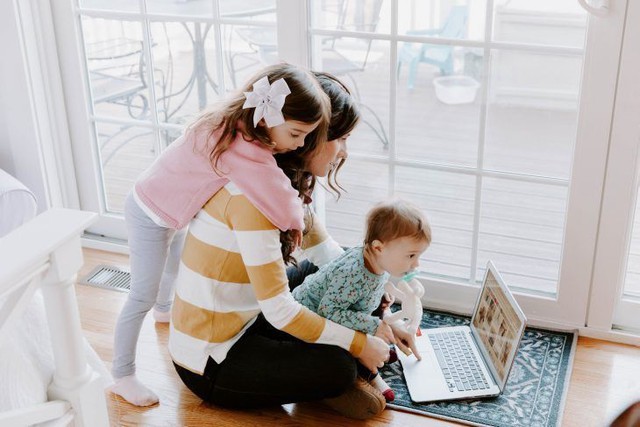 5 lý do khiến cho những người làm bố mẹ ngày nay ÁP LỰC đến không thở nổi- Ảnh 3.