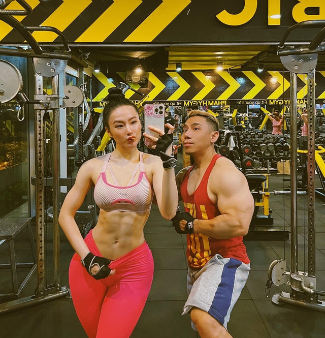 17 giây gây sốc của mỹ nhân đô con Angela Phương Trinh, đáp trả dân mạng về ngoại hình mới gây chú ý- Ảnh 4. 17 giây gây sốc của mỹ nhân đô con Angela Phương Trinh, đáp trả dân mạng về ngoại hình mới gây chú ý- Ảnh 4.