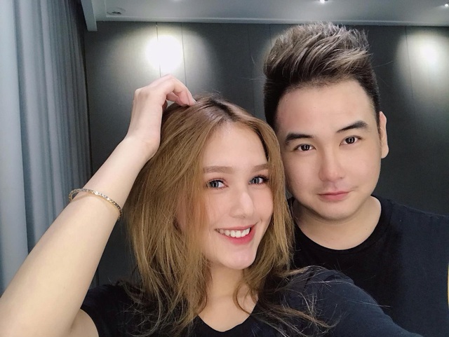 Xoài Non táo bạo "đốt mắt" dân mạng với trang phục bốc lửa, biệt danh cũ không còn "hợp thời"- Ảnh 2. Xoài Non táo bạo "đốt mắt" dân mạng với trang phục bốc lửa, biệt danh cũ không còn "hợp thời"- Ảnh 2.