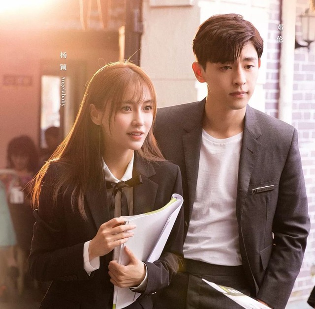 Phốt căng: Angelababy bị tố phản bội Huỳnh Hiểu Minh, ngang nhiên vụng trộm trong ô tô với "mỹ nam trốn thuế"?- Ảnh 3. Phốt căng: Angelababy bị tố phản bội Huỳnh Hiểu Minh, ngang nhiên vụng trộm trong ô tô với "mỹ nam trốn thuế"?- Ảnh 3.