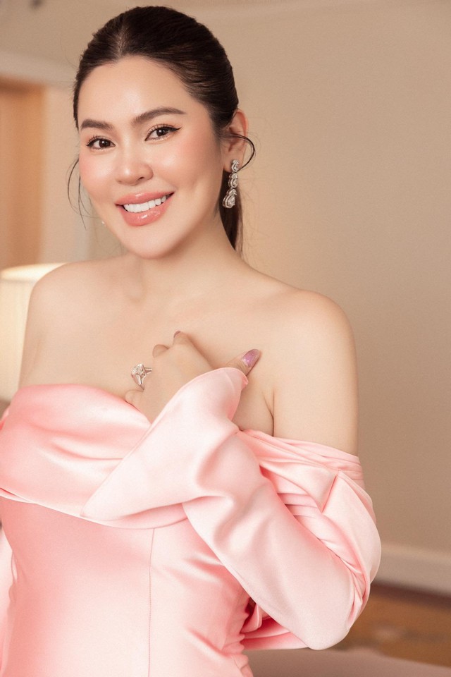 Hoa hậu Việt rửa chân cho chồng đại gia, được tặng 6 tỷ vì giảm 6kg hiện ra sao?- Ảnh 3. Hoa hậu Việt rửa chân cho chồng đại gia, được tặng 6 tỷ vì giảm 6kg hiện ra sao?- Ảnh 3.