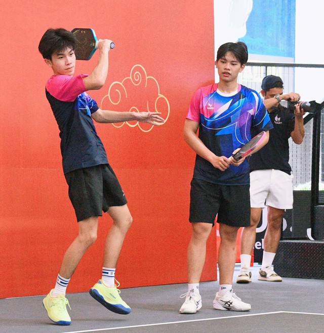 Lý Hoàng Nam so tài pickleball với sao trẻ Tống Nhật Minh vừa thắng VĐV top2 châu Á, khán giả "há hốc" với loạt skill- Ảnh 4.