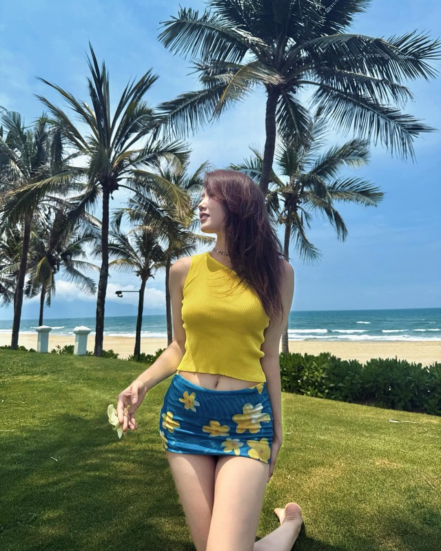 Bạn gái HIEUTHUHAI và Lọ Lem quá giống nhau!- Ảnh 17. Bạn gái HIEUTHUHAI và Lọ Lem quá giống nhau!- Ảnh 17.