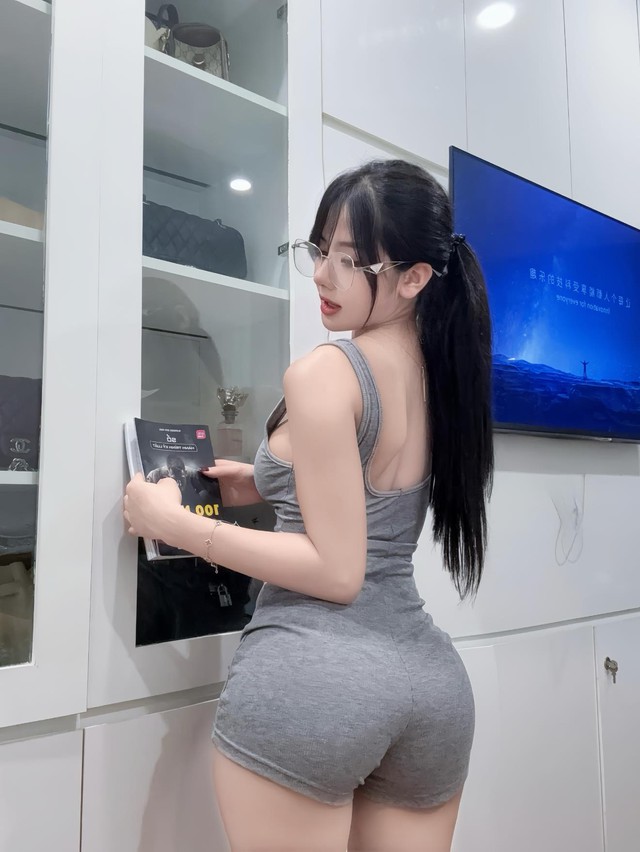 "Hot girl 14s" khoe góc nghiêng "thần thánh", fan ngỡ hình tạo từ AI- Ảnh 3.