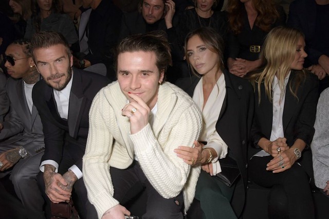 Cậu cả "bất tài" nhà Beckham lại bị kiện, rời xa bố mẹ là bão tố!- Ảnh 2.