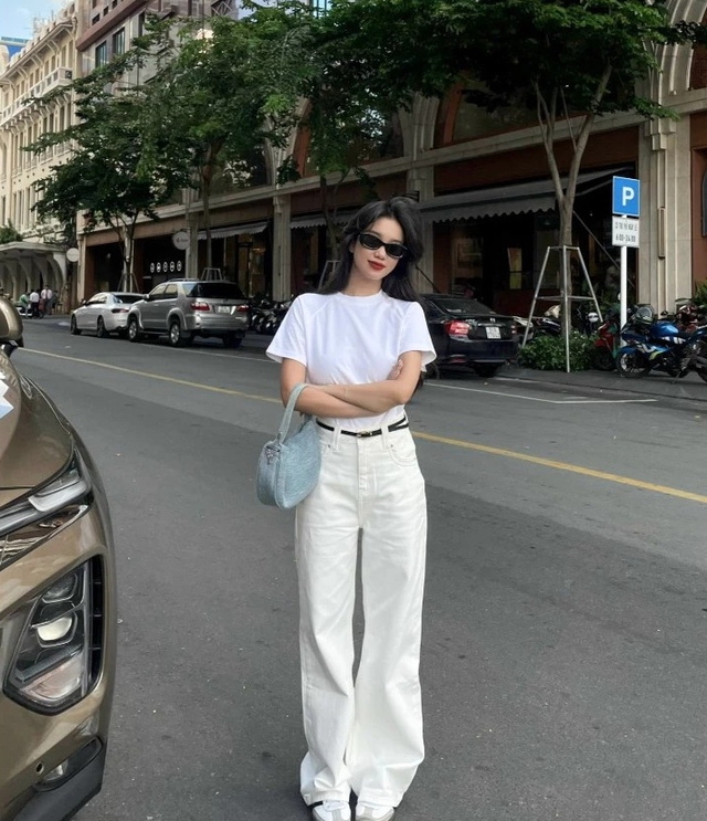 Nàng Hậu có đôi chân dài 1m22 mê đắm 1 item: Diện thế nào cũng xinh, nịnh dáng thôi nhé!- Ảnh 23.