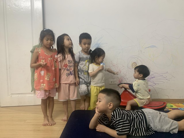 Mới gửi con về quê nghỉ hè được 2 ngày, mẹ phải tức tốc quay về...“giải cứu ông bà”- Ảnh 2. Mới gửi con về quê nghỉ hè được 2 ngày, mẹ phải tức tốc quay về...“giải cứu ông bà”- Ảnh 2.