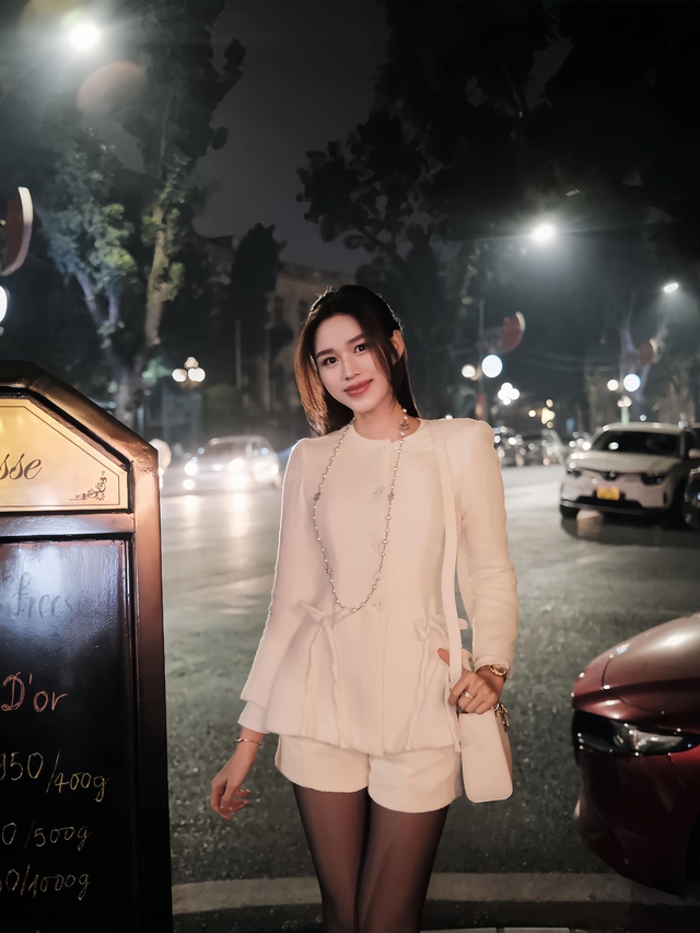 Hoa hậu Đỗ Hà ngày càng ra dáng dâu hào môn, làm 1 việc gần 1 triệu người dán mắt xem không rời- Ảnh 7. Hoa hậu Đỗ Hà ngày càng ra dáng dâu hào môn, làm 1 việc gần 1 triệu người dán mắt xem không rời- Ảnh 7.