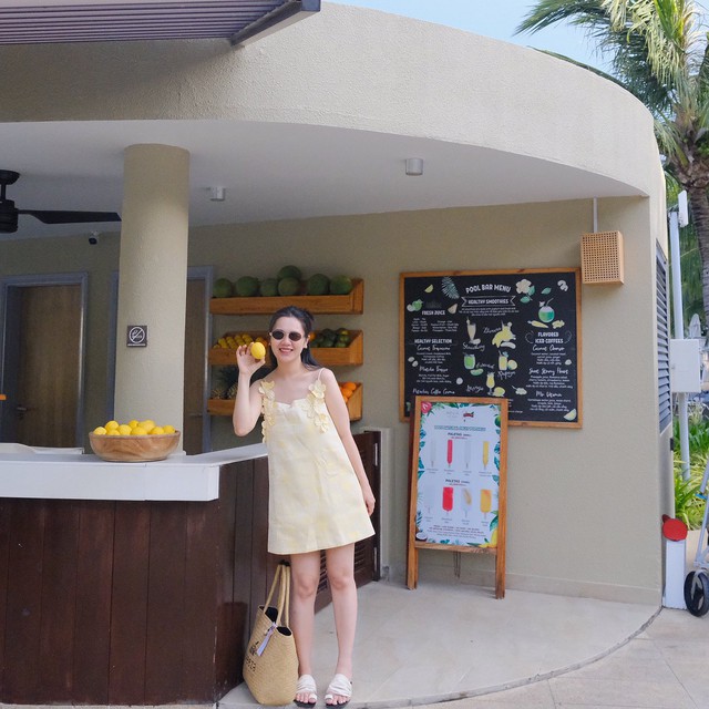 Hoa khôi 3 lần từ chối cầu thủ nổi tiếng vẫn rơi vào lưới tình, giờ ở biệt thự, nhìn như gái đôi mươi- Ảnh 5.