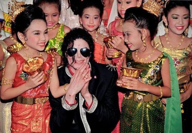Ca sĩ Việt duy nhất hát chung với Michael Jackson: 3 lần xuống tóc, phát hiện khối u sau 1 tháng sinh con- Ảnh 1.