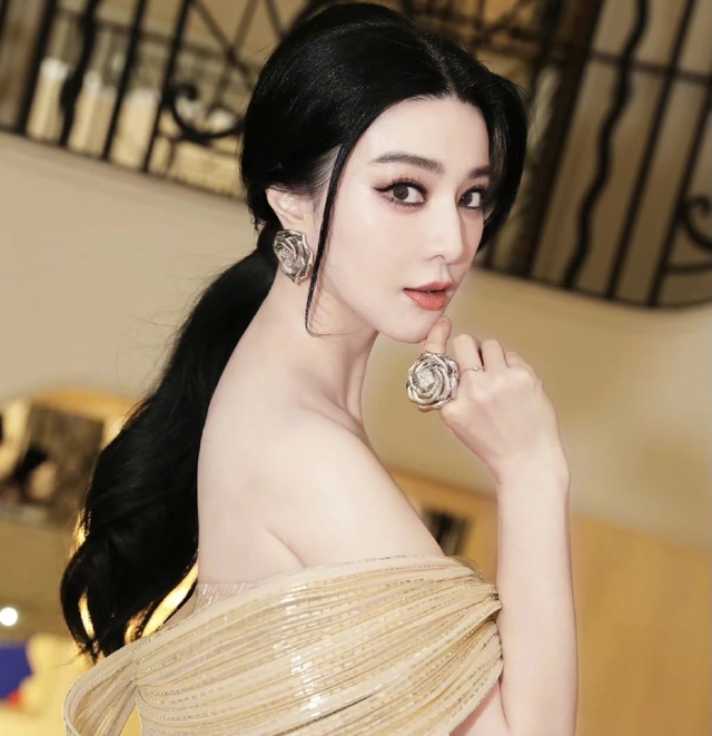 Mỹ nhân cứ đóng phim với ai là người đó bị “phong sát”, nhan sắc kinh diễm nhưng đen đủi không ai bằng- Ảnh 4.