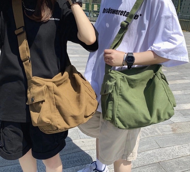 Đi gặp G-Dragon đừng quên mang 7 thứ này, đặc biệt món số 5 đậm chất "anh Long"!- Ảnh 14. Đi gặp G-Dragon đừng quên mang 7 thứ này, đặc biệt món số 5 đậm chất "anh Long"!- Ảnh 14.