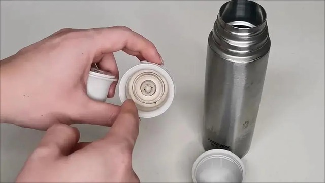 Dùng bình giữ nhiệt mà quên 5 điều này rất dễ "nuôi bệnh trong miệng" lúc nào không hay- Ảnh 4.
