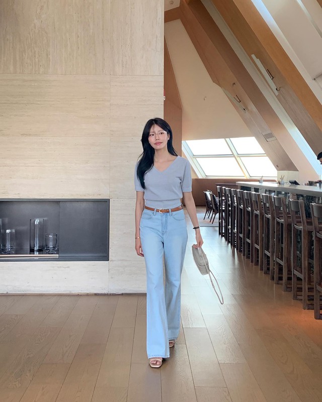 Hè mặc quần jeans sợ nóng, nàng ghim ngay 10 cách diện jeans ống rộng vừa mát vừa sành điệu- Ảnh 7.