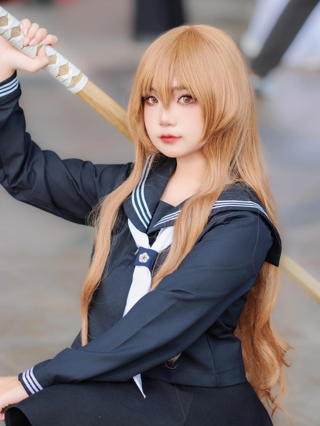 Nữ cosplayer "lột xác", mặt mộc còn gây ngỡ ngàng hơn nữa- Ảnh 2. Nữ cosplayer "lột xác", mặt mộc còn gây ngỡ ngàng hơn nữa- Ảnh 2.