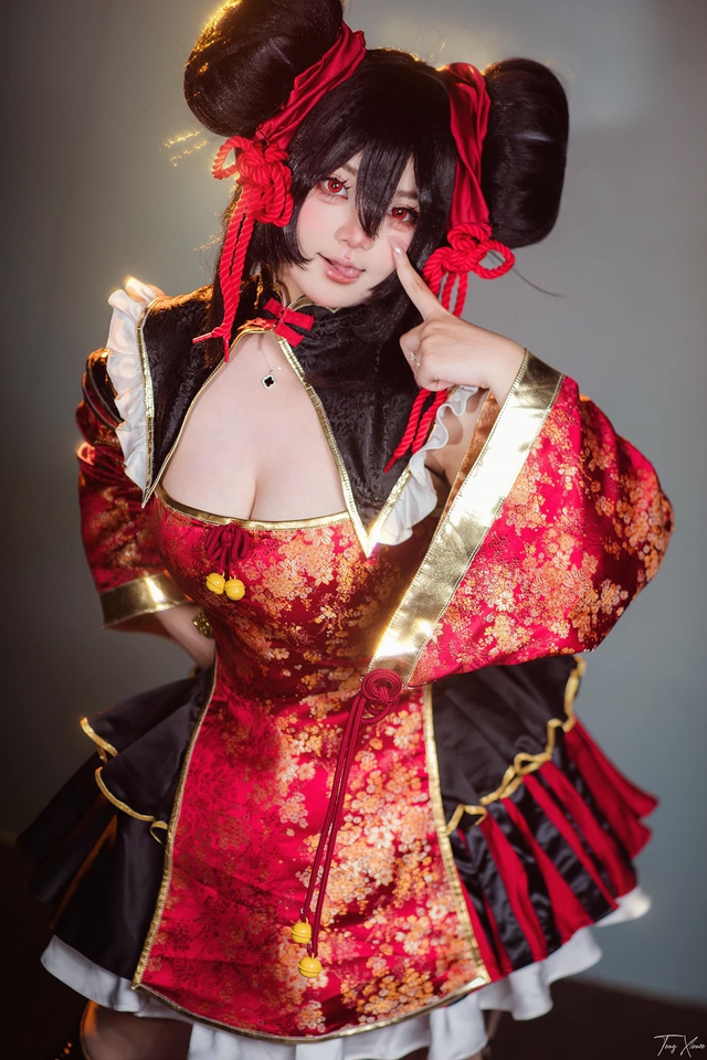 Nữ cosplayer "lột xác", mặt mộc còn gây ngỡ ngàng hơn nữa- Ảnh 8. Nữ cosplayer "lột xác", mặt mộc còn gây ngỡ ngàng hơn nữa- Ảnh 8.