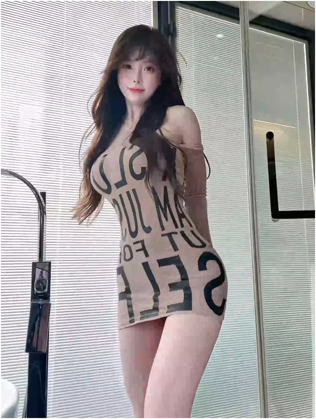 Các hot girl tung "trend" mới, anh em game thủ hoa mắt, khó tìm giây phút bình yên- Ảnh 4. Các hot girl tung "trend" mới, anh em game thủ hoa mắt, khó tìm giây phút bình yên- Ảnh 4.