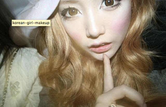 Những người phụ nữ makeup 24/7, không tẩy trang hơn 2 thập kỉ: Ai cũng nhận kết cục đắng?- Ảnh 3. Những người phụ nữ makeup 24/7, không tẩy trang hơn 2 thập kỉ: Ai cũng nhận kết cục đắng?- Ảnh 3.