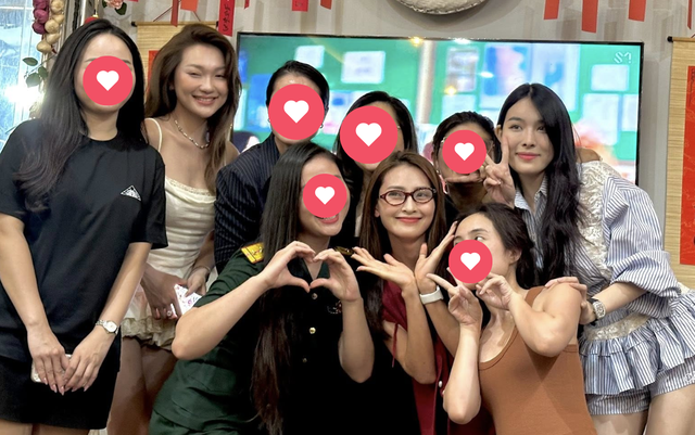 Dụi mắt không nhận ra Ngọc Nữ Top10 HHHV Việt Nam khi đi chơi với cầu thủ, bị MC Huyền Trang Mù Tạt "chặt đẹp"- Ảnh 3. Dụi mắt không nhận ra Ngọc Nữ Top10 HHHV Việt Nam khi đi chơi với cầu thủ, bị MC Huyền Trang Mù Tạt "chặt đẹp"- Ảnh 3.
