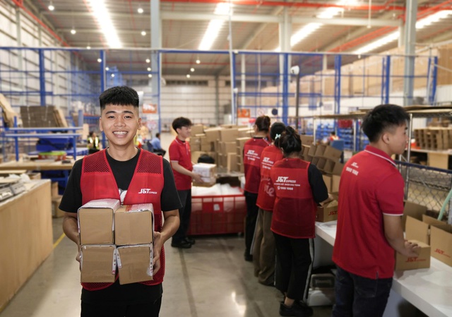 Giải pháp logistic tuỳ chỉnh: "Đòn bẩy" tăng trưởng thời đại số- Ảnh 1.