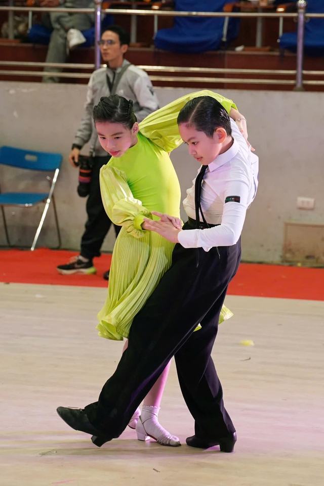 Lý do khiến con trai Khánh Thi-Phan Hiển bỗng lười nhảy, không muốn kế nghiệp bố mẹ dù từng 2 lần vô địch thế giới- Ảnh 3.