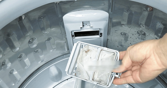 2 "góc khuất" máy giặt khiến quần áo càng giặt càng bẩn, 90% người không hề biết- Ảnh 3.