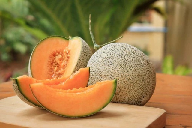 Không phải ngẫu nhiên người giàu luôn đặt 7 quả này lên bàn thờ: Thu hút vận may, giữ chặt tài lộc- Ảnh 6.