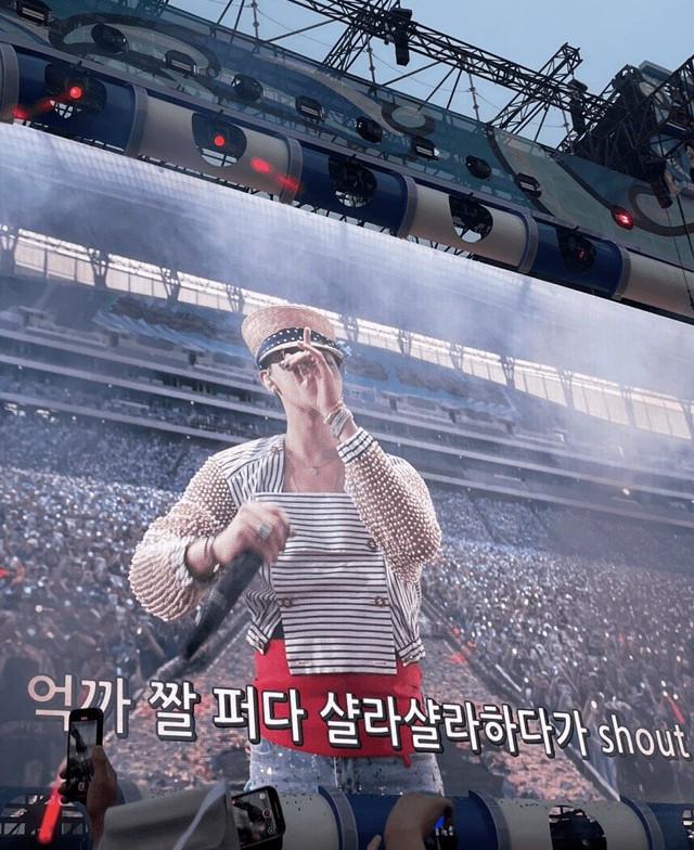 “Luỵ” mưa Hà Nội, G-Dragon sang Hàn đốt cháy sân khấu dưới làn nước, mỹ nhân hát hay nhất BLACKPINK cũng tham gia!- Ảnh 4.