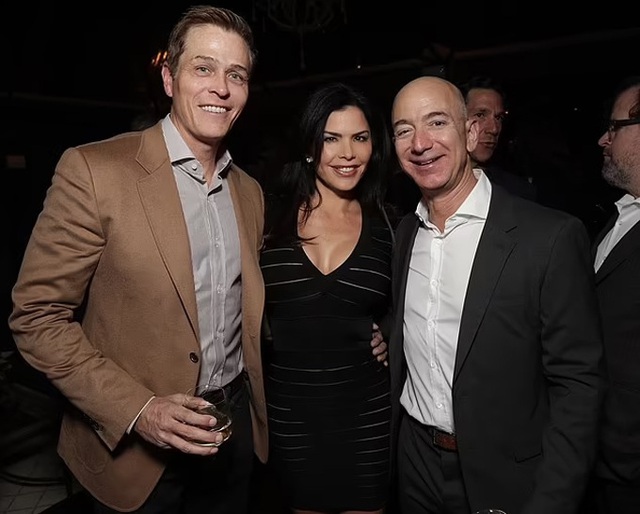 Cập nhật loạt tình tiết "hậu trường" đám cưới của tỷ phú Jeff Bezos và vợ thứ 2: Càng "ngược tâm", càng hot- Ảnh 5.