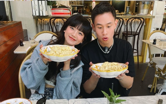 Dev Nguyễn - Bảo Hân Helia: Nhìn lại chuyện tình tích cực, yêu công khai, chia tay văn minh - Ảnh 2. Dev Nguyễn - Bảo Hân Helia: Nhìn lại chuyện tình tích cực, yêu công khai, chia tay văn minh - Ảnh 2.