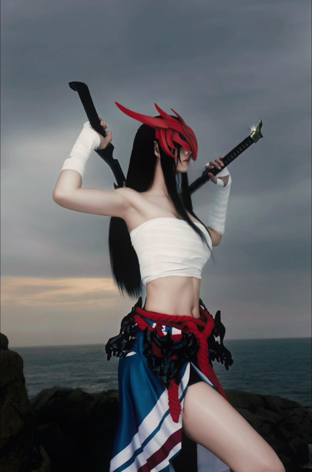 Gây ấn tượng vì xinh như mộng, hút hồn fan nam, nữ cosplayer than vãn chuyện bị fan nam "thả thính"- Ảnh 1.