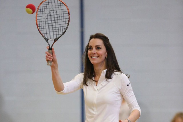 Vương phi Kate từng mê tennis đến thế, nhưng rồi phải dừng lại vì... "có quá nhiều con!"- Ảnh 1. Vương phi Kate từng mê tennis đến thế, nhưng rồi phải dừng lại vì... "có quá nhiều con!"- Ảnh 1.