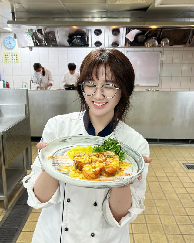 Xuất hiện đối thủ của "Zin thích nấu ăn", nữ đầu bếp răng khểnh gây thương nhớ!- Ảnh 3.