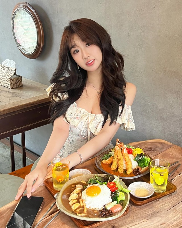 Xuất hiện đối thủ của "Zin thích nấu ăn", nữ đầu bếp răng khểnh gây thương nhớ!- Ảnh 7.