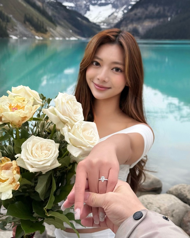 Ái nữ chưởng môn phái Vịnh Xuân được cầu hôn, nửa kia lộ diện gây sốt- Ảnh 1.