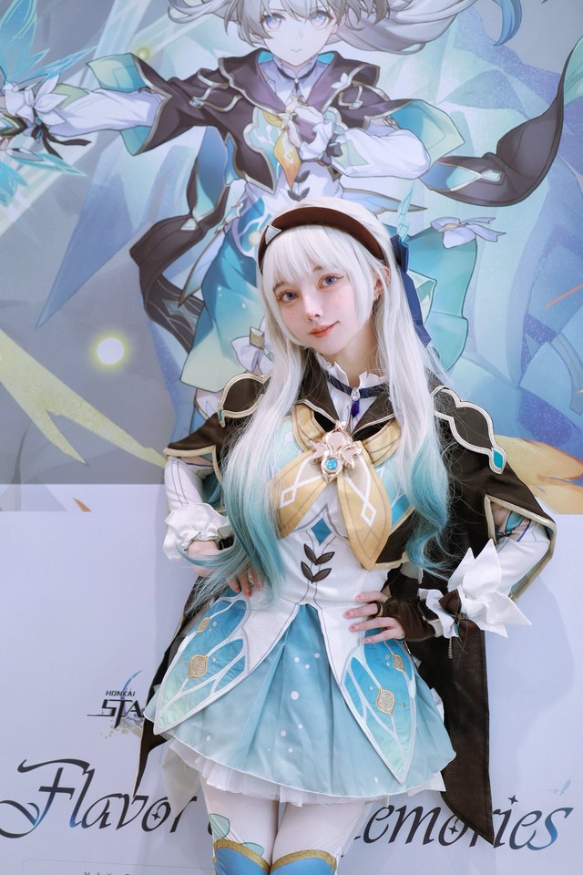 "Búp bê sống" làng streamer hun mắt fan nam với bộ ảnh cosplay người nhện phiên bản nóng bỏng có 1-0-2- Ảnh 4. "Búp bê sống" làng streamer hun mắt fan nam với bộ ảnh cosplay người nhện phiên bản nóng bỏng có 1-0-2- Ảnh 4.