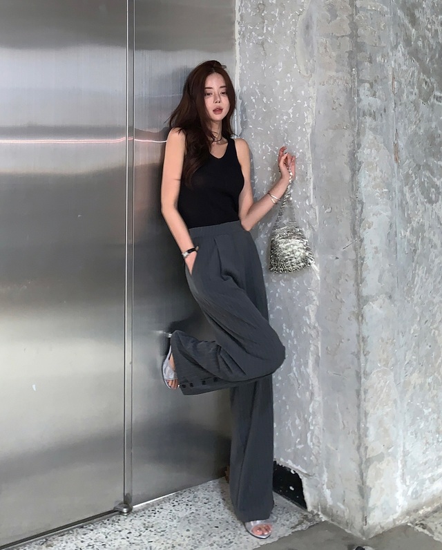 10 cách phối quần ống rộng đơn giản mà vẫn giúp chị em mặc đẹp suốt mùa hè- Ảnh 10.