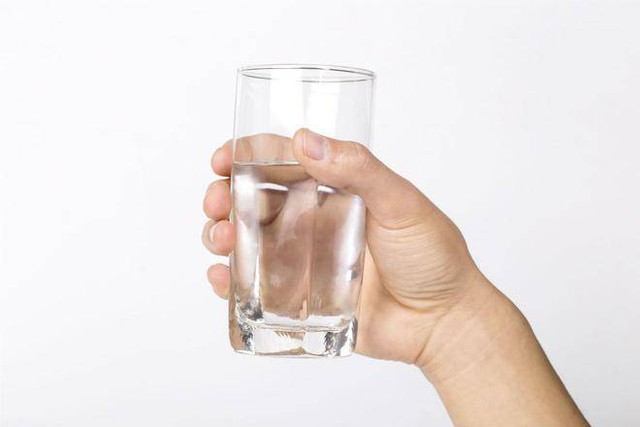 Không gặp 5 bất thường này buổi sáng thì chúc mừng bạn có thận khỏe mạnh, thấy "hai đen, một hôi" thì phải khám ngay- Ảnh 5.
